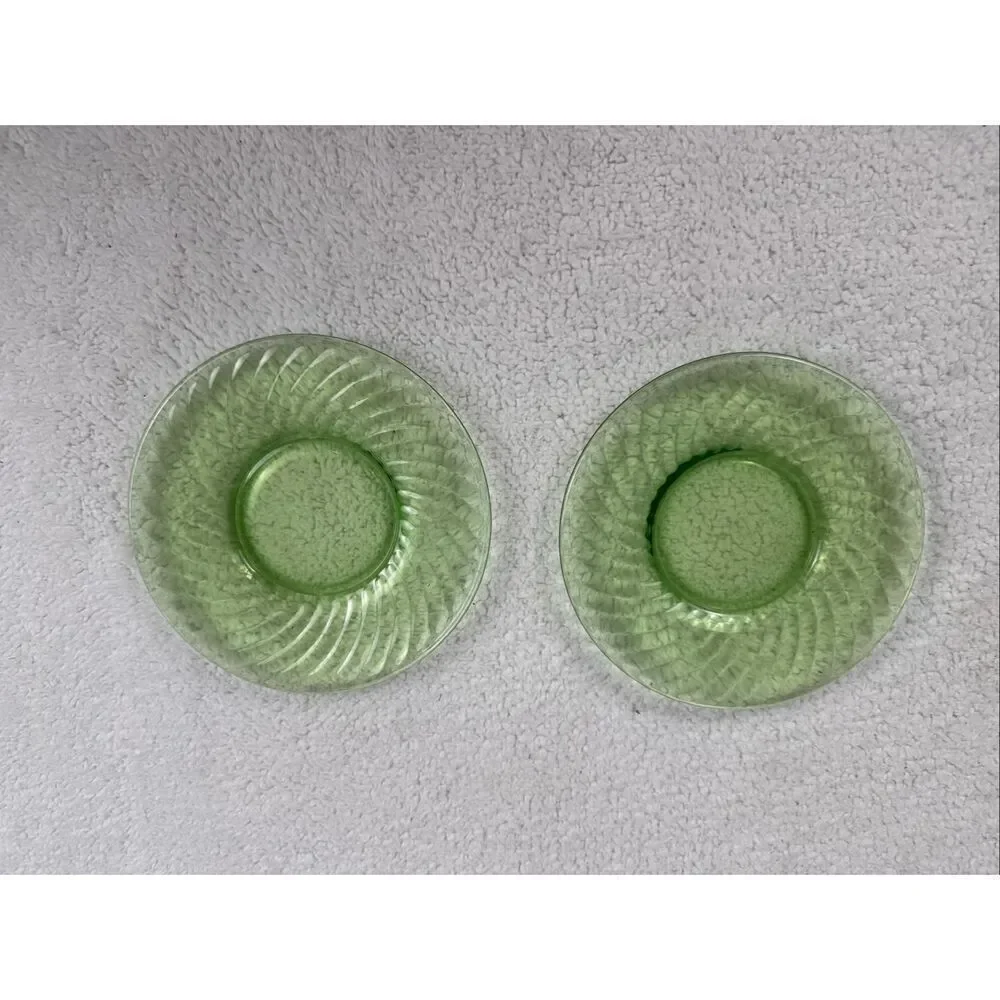 Vintage Uranium Glass Plates 6” Spiral/Swirl Pattern - Set Of 10